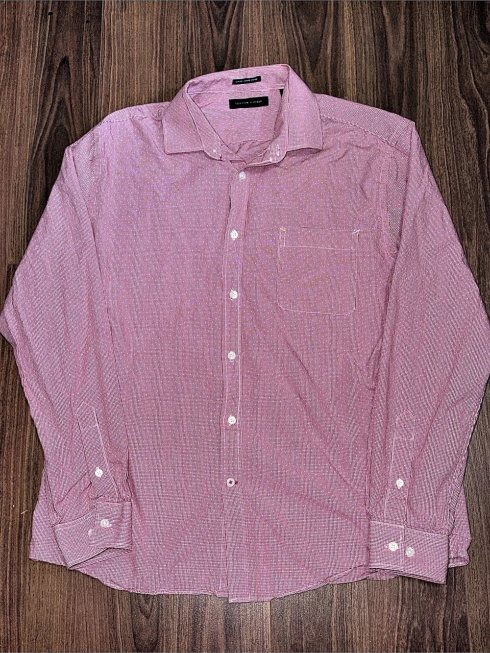 Tommy Hilfiger Gingham Slim Fit Button Down in Red & White Like New